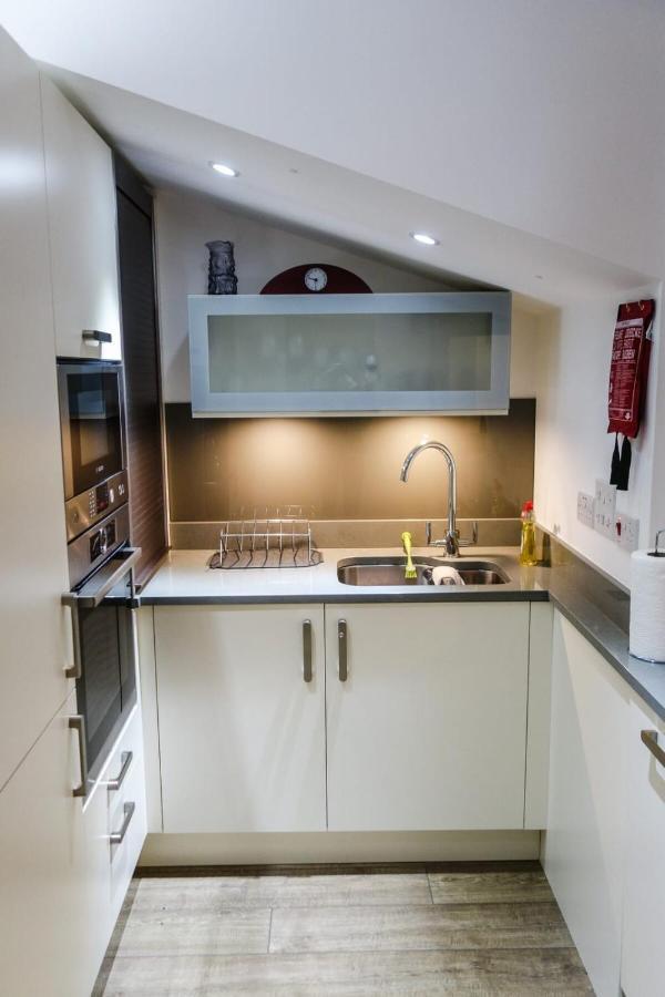 شقة Quiet Ground Floor Mews Flat And Parking إدنبرة المظهر الخارجي الصورة